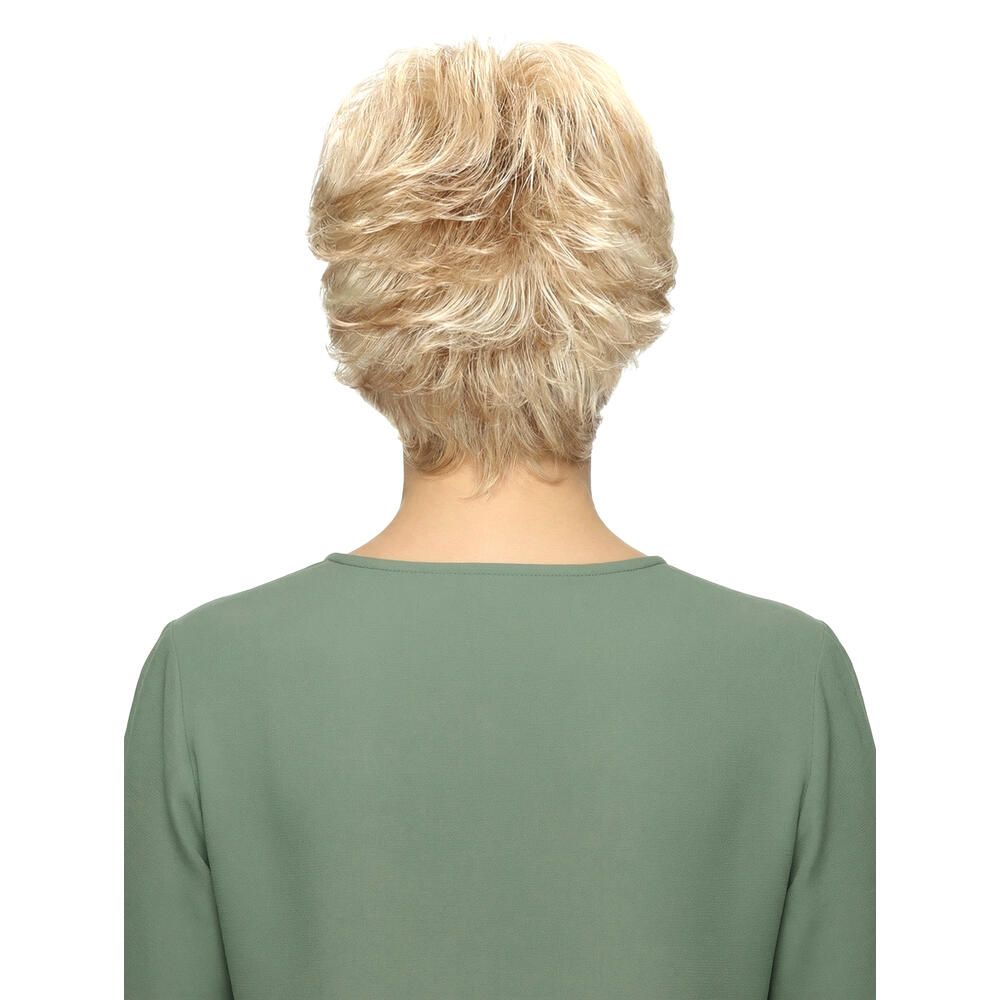 Perücke Ida von Lofty. Blond, kurz geschnitten, gewellt. Rückansicht.