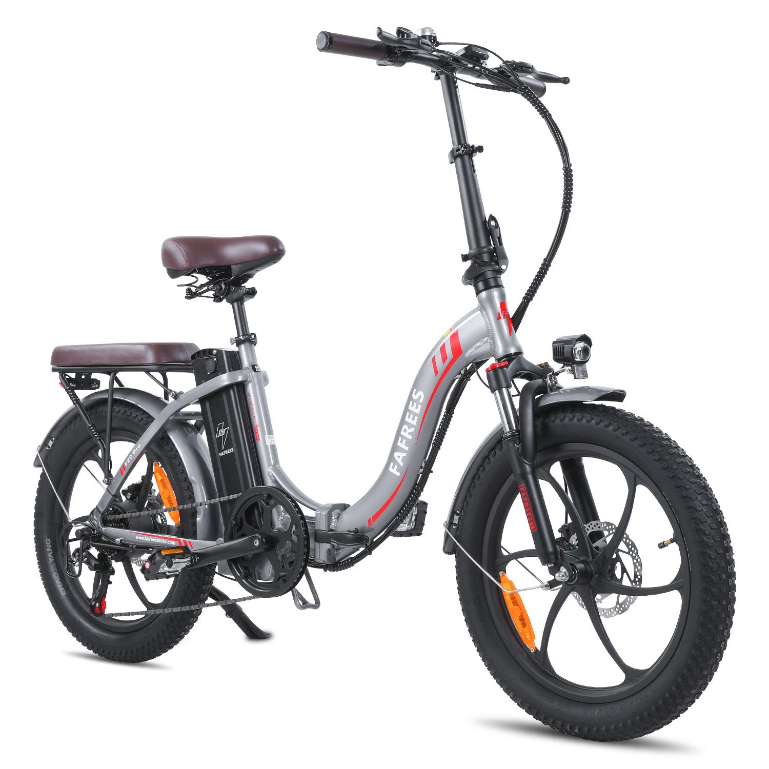 Graues E-Bike mit braunem Sattel. Schwarze Reifen und Felgen. Marke FAFREES.