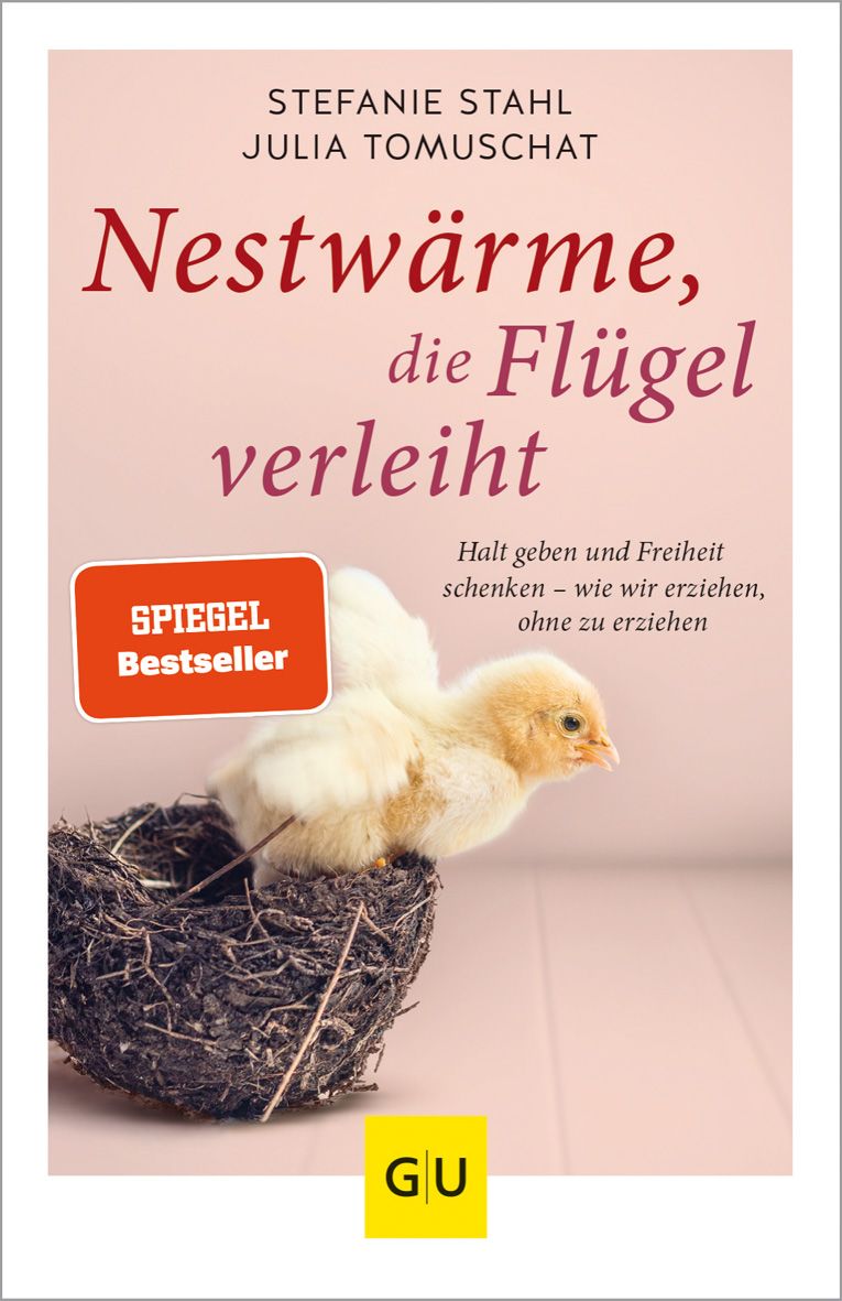 Buchcover mit Titel "Nestwärme, die Flügel verleiht". Autoren: Stefanie Stahl, Julia Tomuschat. Küken im Nest. Spiegel Bestseller.