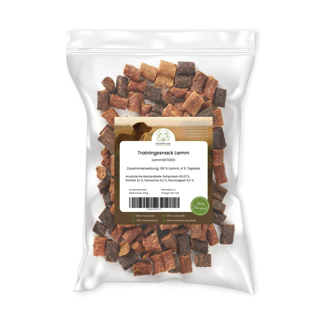 Hundefutter-Leckerlis in einem wiederverschließbaren Beutel, Trainingssnack Lamm.