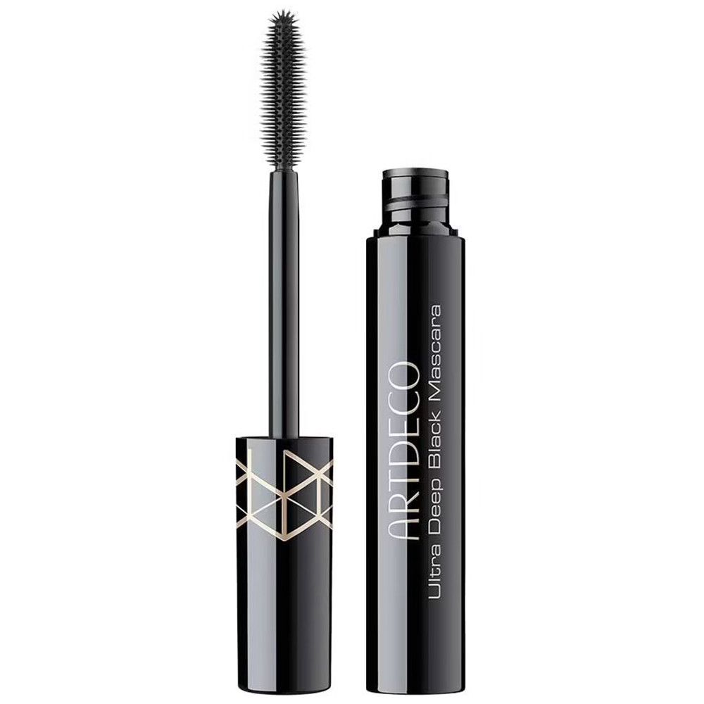 Schwarze Mascara-Tube mit geöffneter Bürste. Aufschrift: ARTDECO Ultra Deep Black Mascara. Schwarzer Deckel.