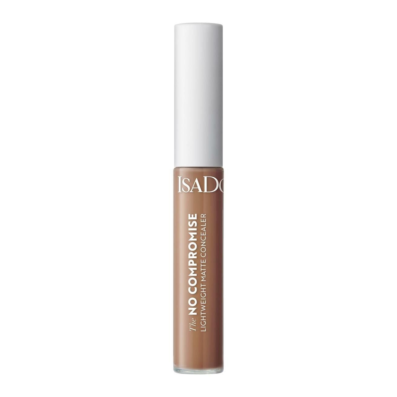 Concealer-Tube mit weißem Deckel. Aufschrift: IsaDora, The No Compromise, Lightweight Matte Concealer. Farbton: Braun.