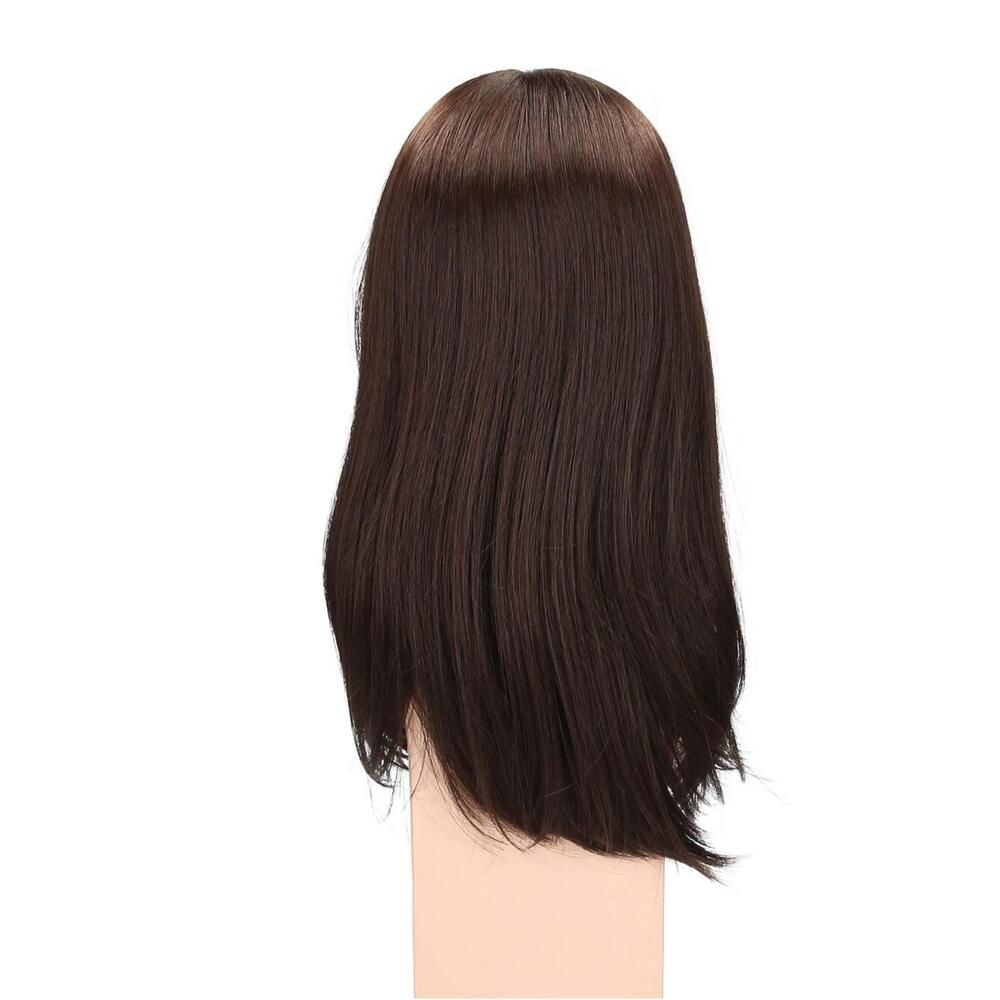 Perücke Filippa von trendhair. Dunkelbraunes Haar, schulterlang, auf einem Schaufensterkopf. Rückansicht.