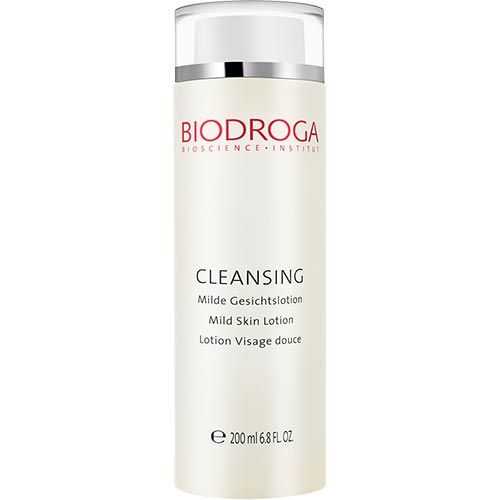 Biodroga Milde Gesichtslotion. Weiße Flasche mit silbernem Deckel. Text: CLEANSING, Milde Gesichtslotion, Mild Skin Lotion, Lotion Visage douce.