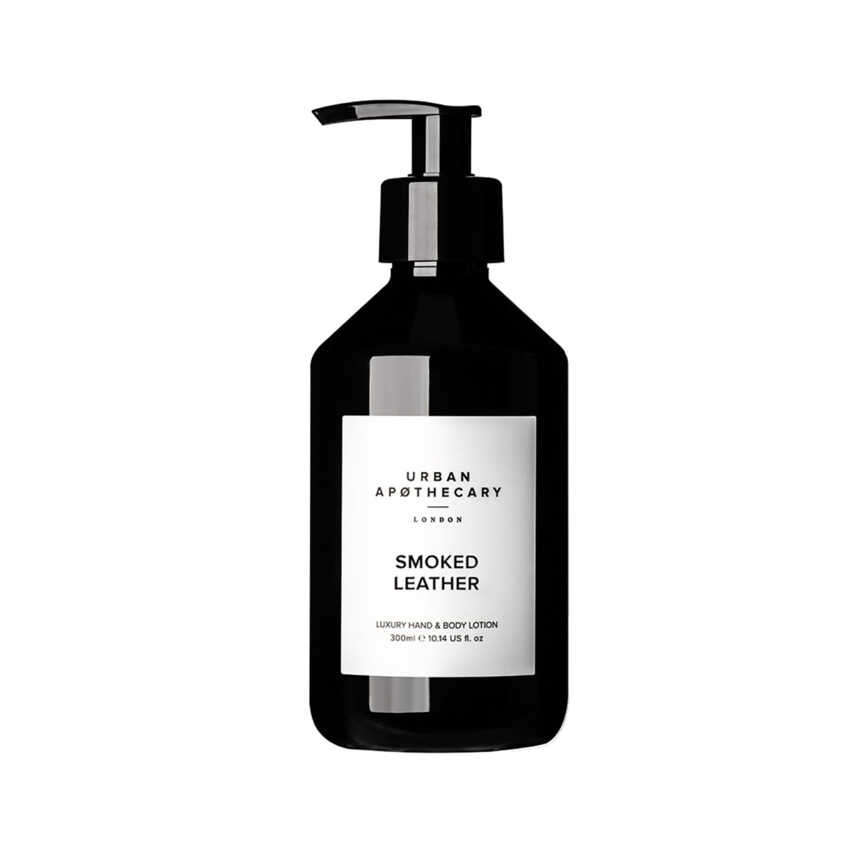 Schwarze Flasche mit Spender. Aufkleber mit "Urban Apothecary London" und "Smoked Leather". Luxus Hand- und Bodylotion.