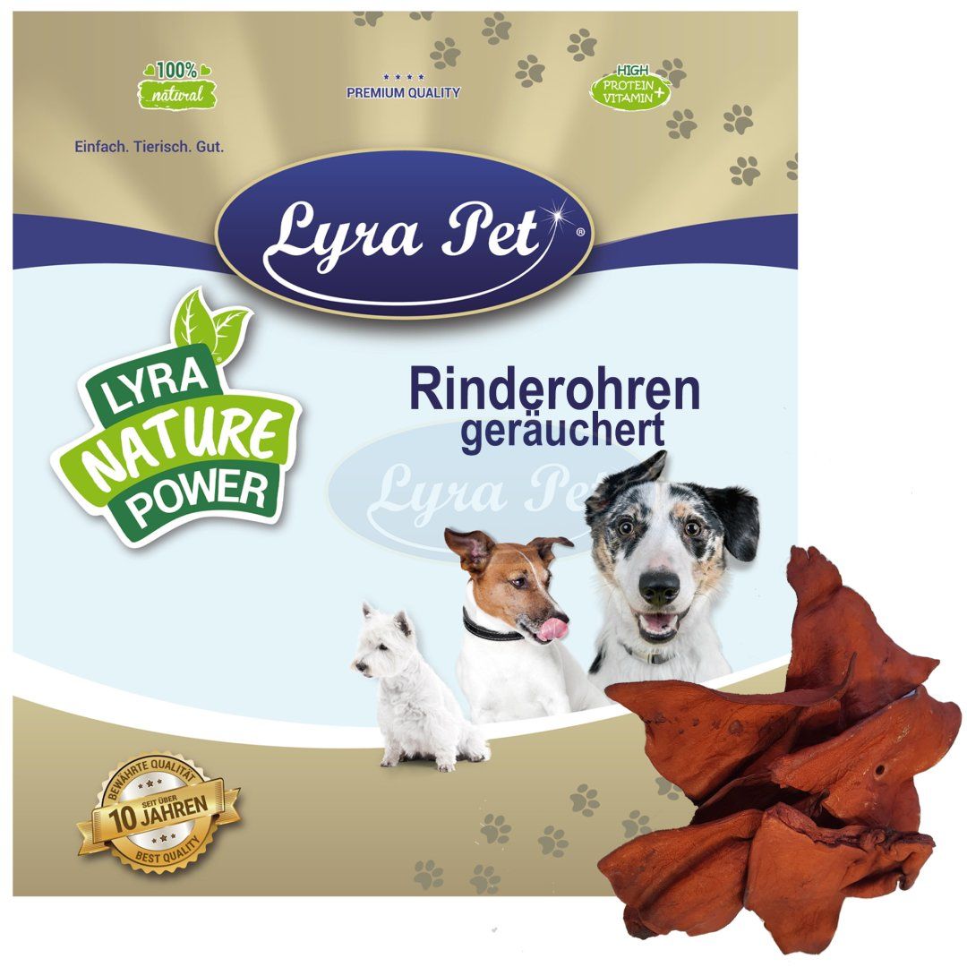 Rinderohren geräuchert, braun-rot. Verpackung mit Logo Lyra Pet, Hundeabbildungen und Text. 100% natürlich.