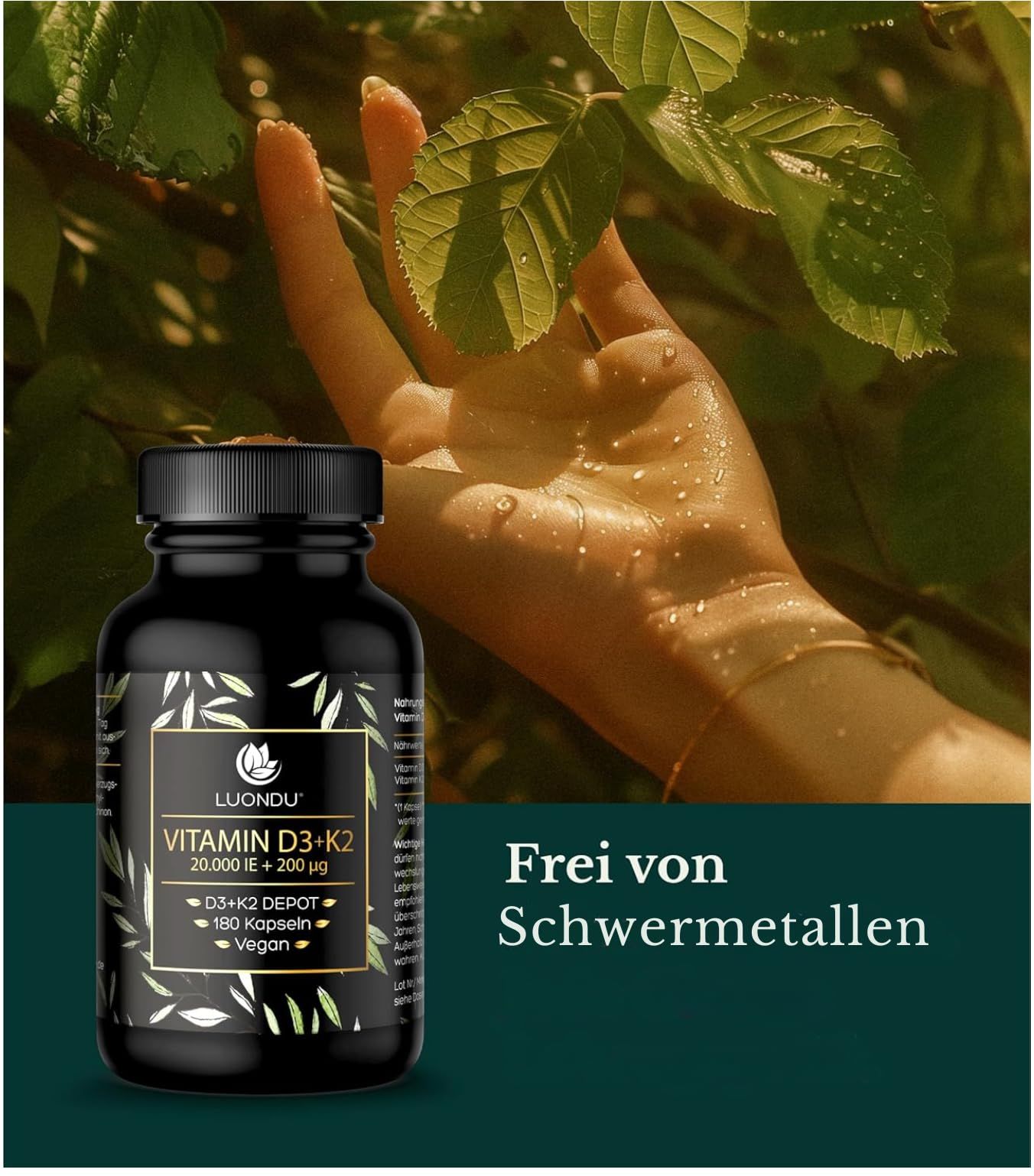 Luondu Vitamin D3+K2 Flasche neben einer Hand mit Wassertropfen.