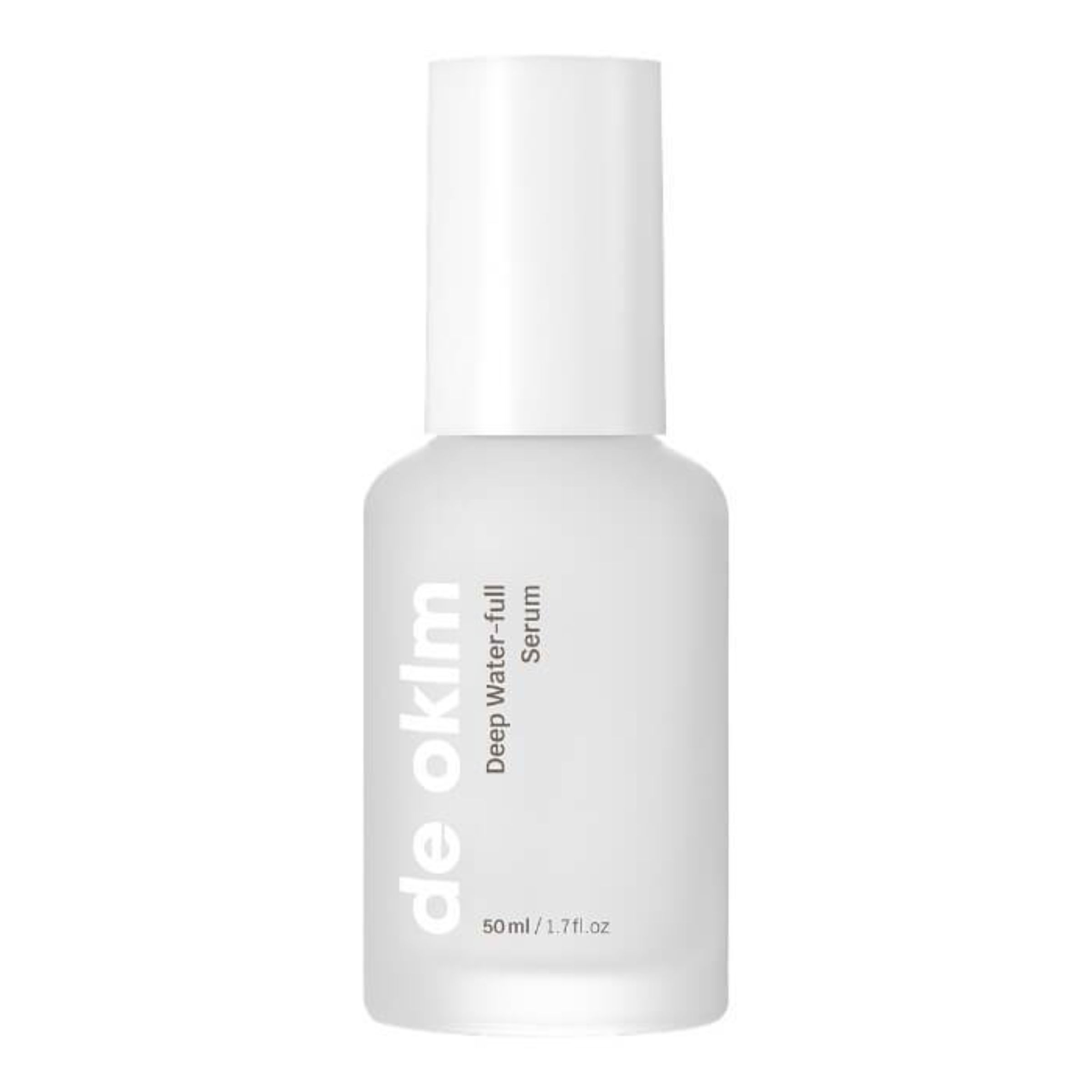Weiße Flasche mit weißem Deckel. Aufschrift: de oklm, Deep Water-full Serum, 50 ml / 1.7 fl oz.