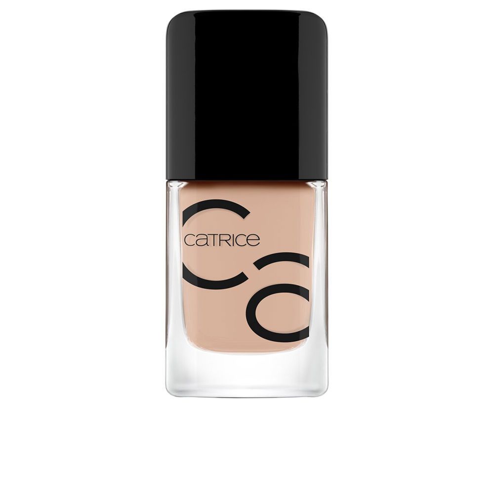 Nagellackflasche mit schwarzem Deckel. Beige Farbe. Aufschrift: Catrice.