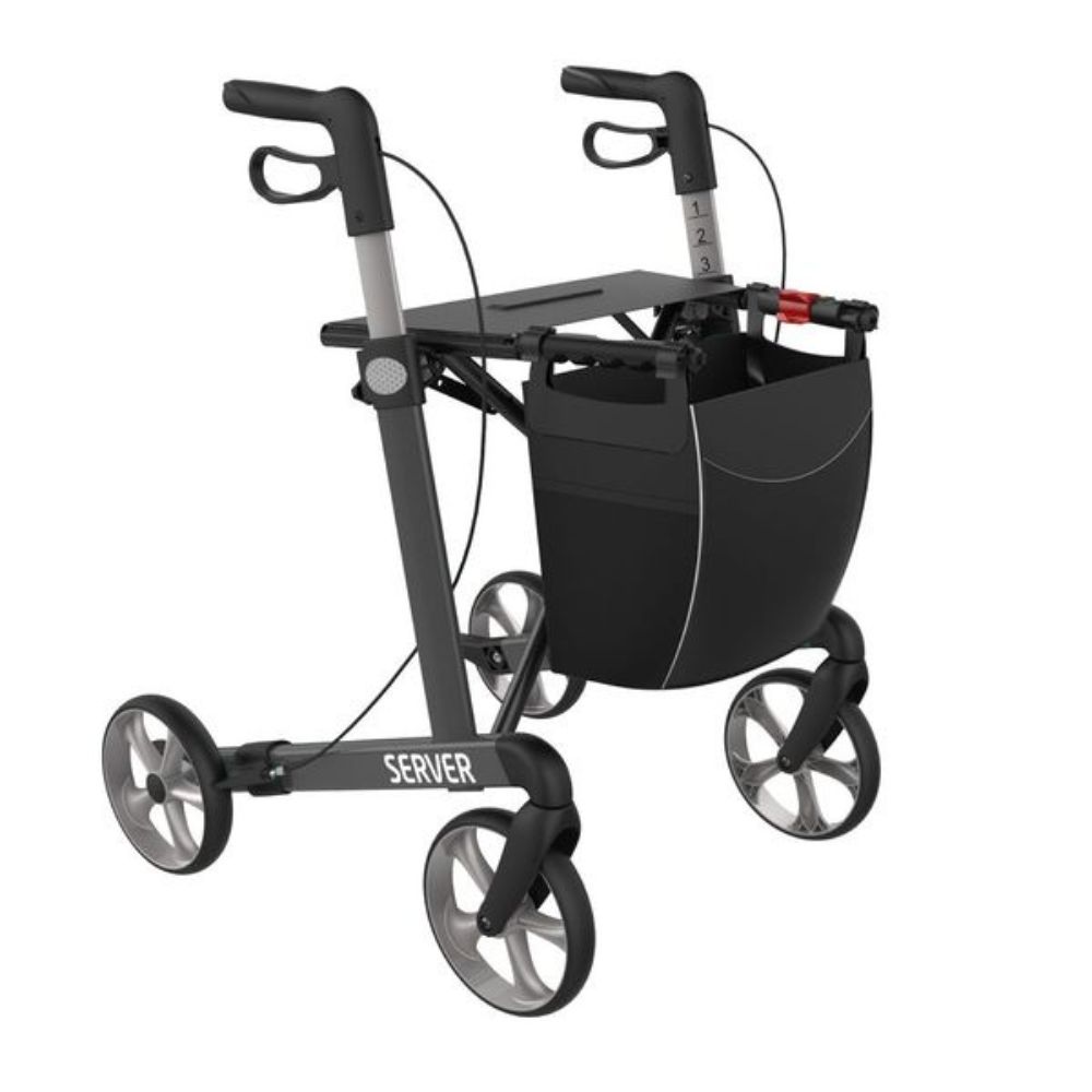 Rollator mit drei Rädern, schwarzem Korb und Handgriffen. Silberfarbene Details. Aufschrift SERVER.