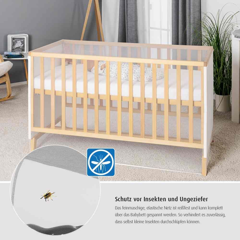 Babybett mit Insektenschutz. Holzrahmen, weißes Netz. Insekten-Symbol. Text: Schutz vor Insekten und Ungeziefer.