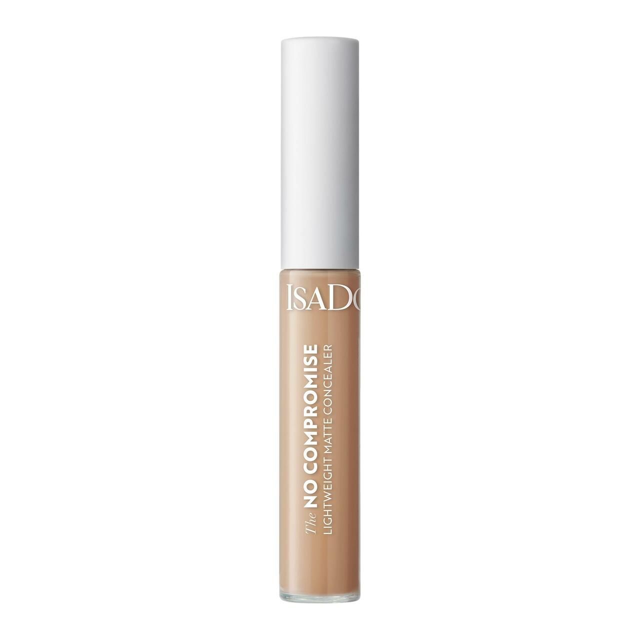 Concealer-Tube mit weißem Deckel. Aufschrift: IsaDora, The No Compromise, Lightweight Matte Concealer. Farbton.