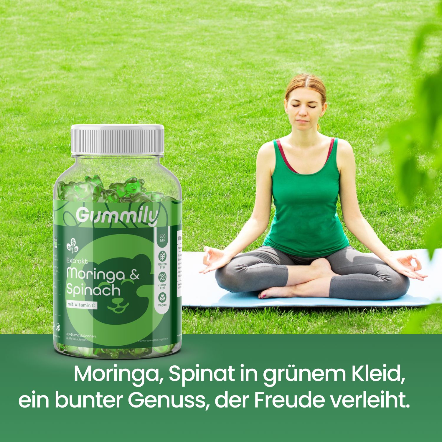 Frau meditiert neben einer Flasche Gummily Moringa & Spinach. Text: Moringa, Spinat in grünem Kleid, ein bunter Genuss.