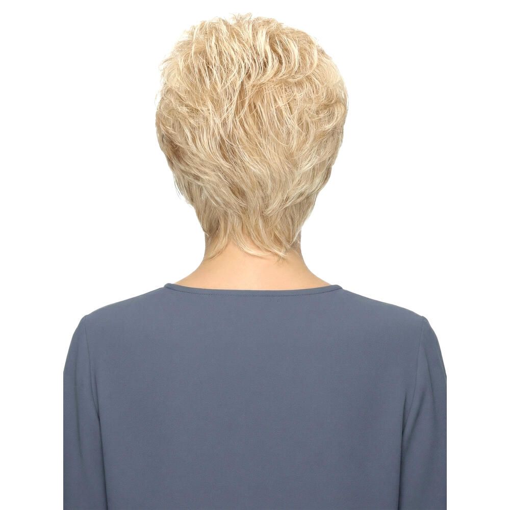 Kurzhaarperücke, blond, Rückansicht. Die Perücke hat einen welligen Schnitt.