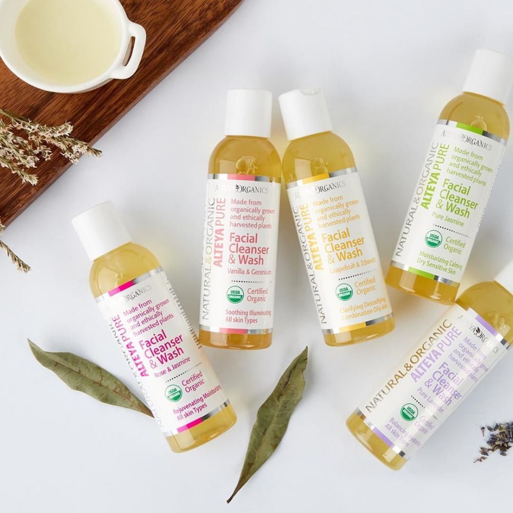 Alteya Organics Reinigungsgel für das Gesicht Grapefruit und Pelargonie