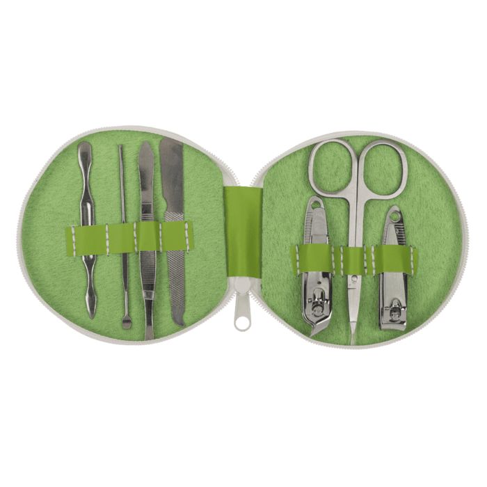 Maniküre-Set, geöffnet. Enthält Nagelscheren, Nagelfeilen, Nagelknipser und weitere Werkzeuge. Grün-weißes Etui.
