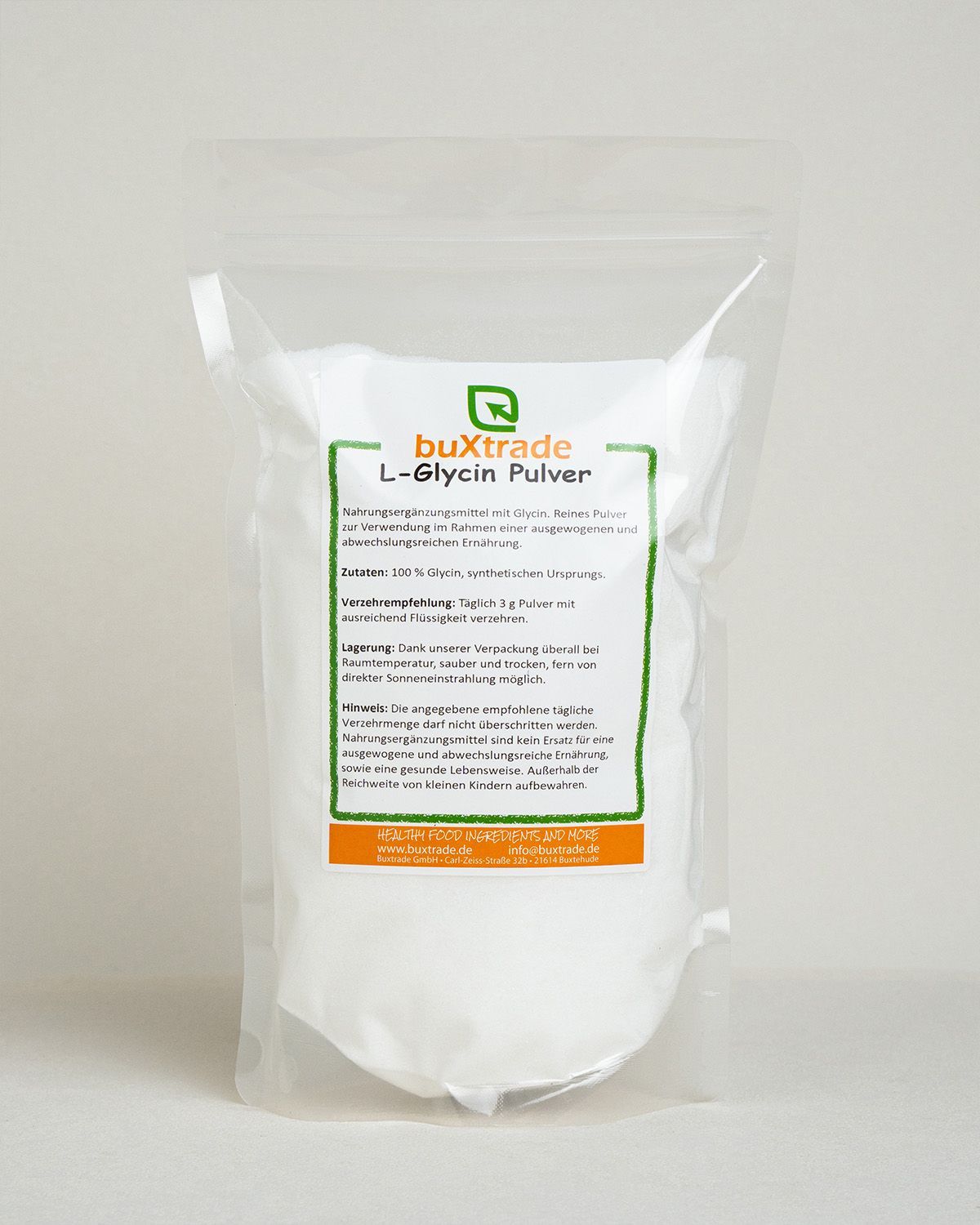 Buchs L-Glycin Pulver in einem wiederverschließbaren Beutel. Klare Pulverform.