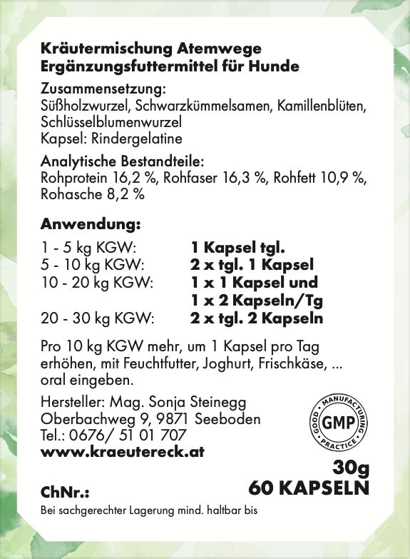 Rückseite der Verpackung mit Informationen zu Kräuterkapseln. Text: Zusammensetzung, Anwendung, Hersteller, GMP-Siegel.