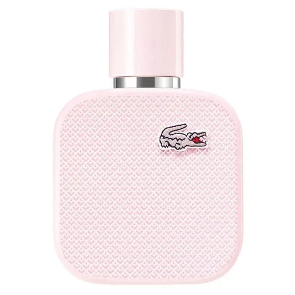 Rosa Lacoste L.12.12 Rose Eau de Parfum Flakon. Krokodil-Logo. Quadratische Form mit geriffelter Oberfläche.