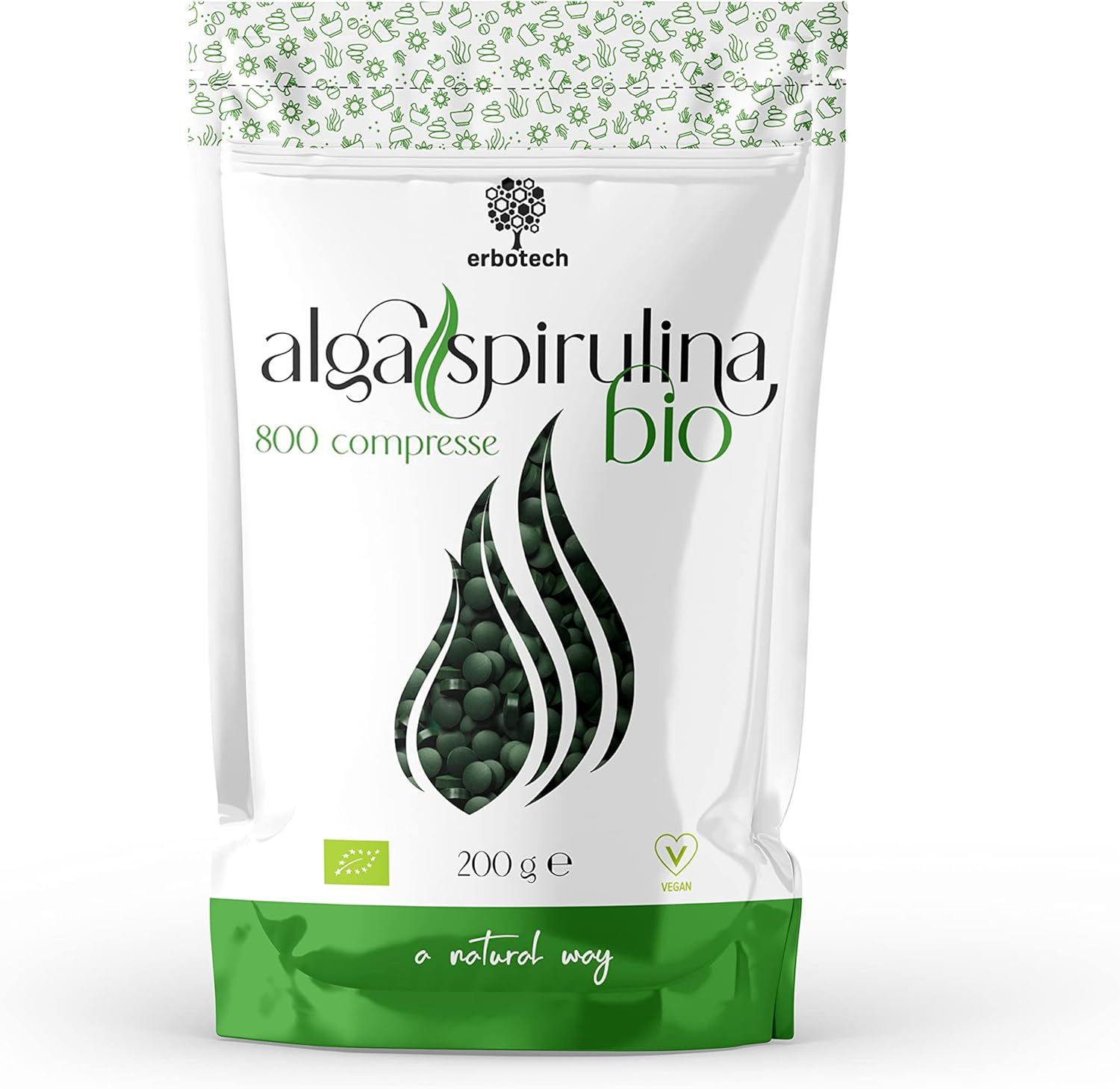 Verpackung mit Spirulina-Tabletten. Aufschrift: Alga Spirulina BIO, 800 Compresse, 200 g. Mit Bio-Siegel und Vegan-Logo.
