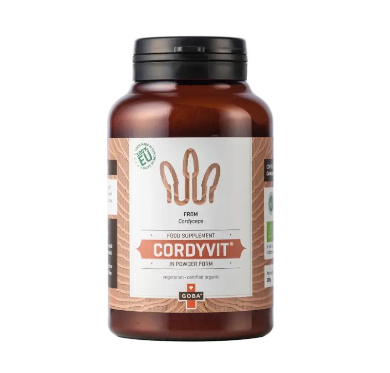 Braune Flasche mit schwarzem Deckel. Etikett mit Text: CORDYVIT in Pulverform. EU-Bio-Logo. Marke: Goba.