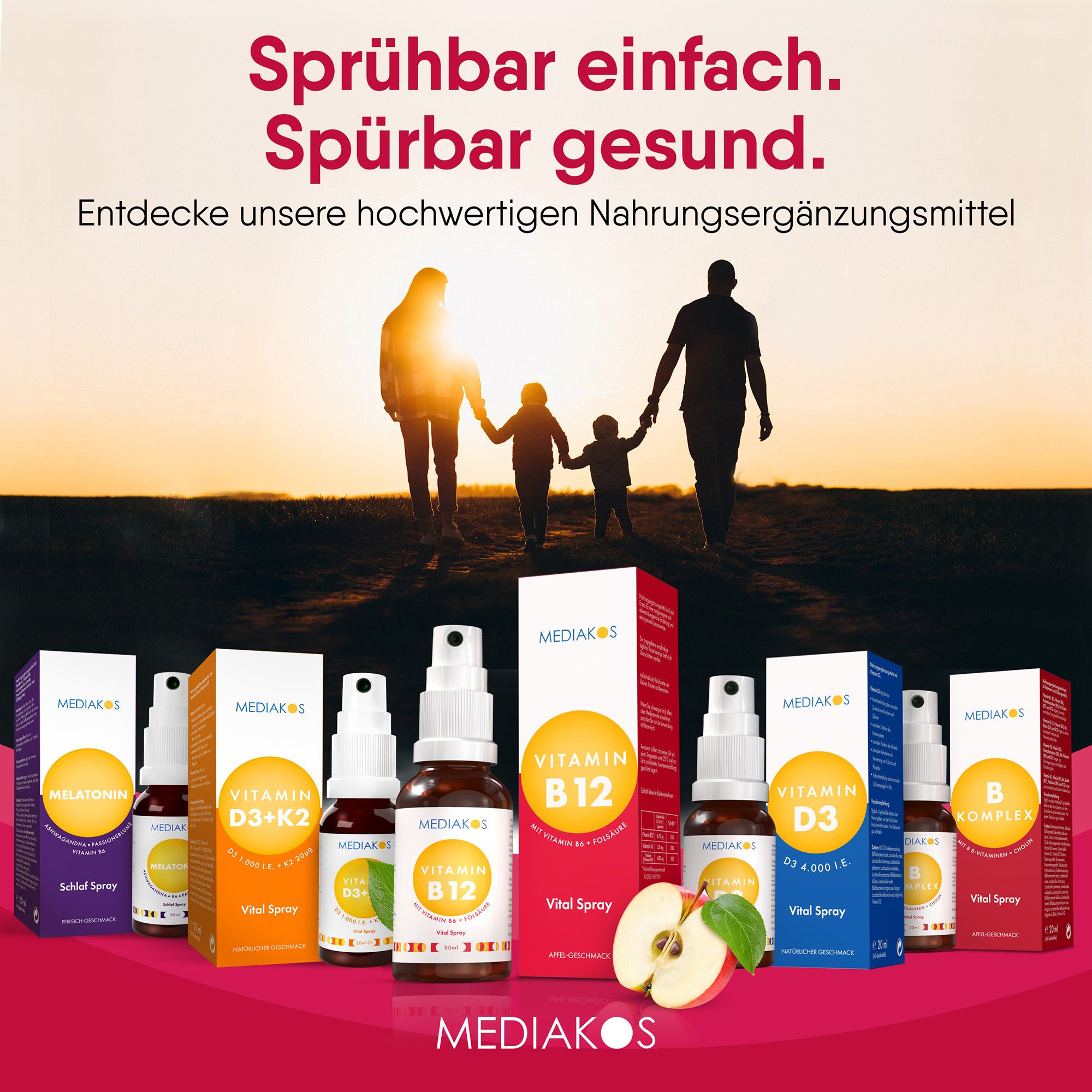 Produktreihe von Mediakos Vital Spray. Verschiedene Flaschen und Verpackungen. Familie im Hintergrund.