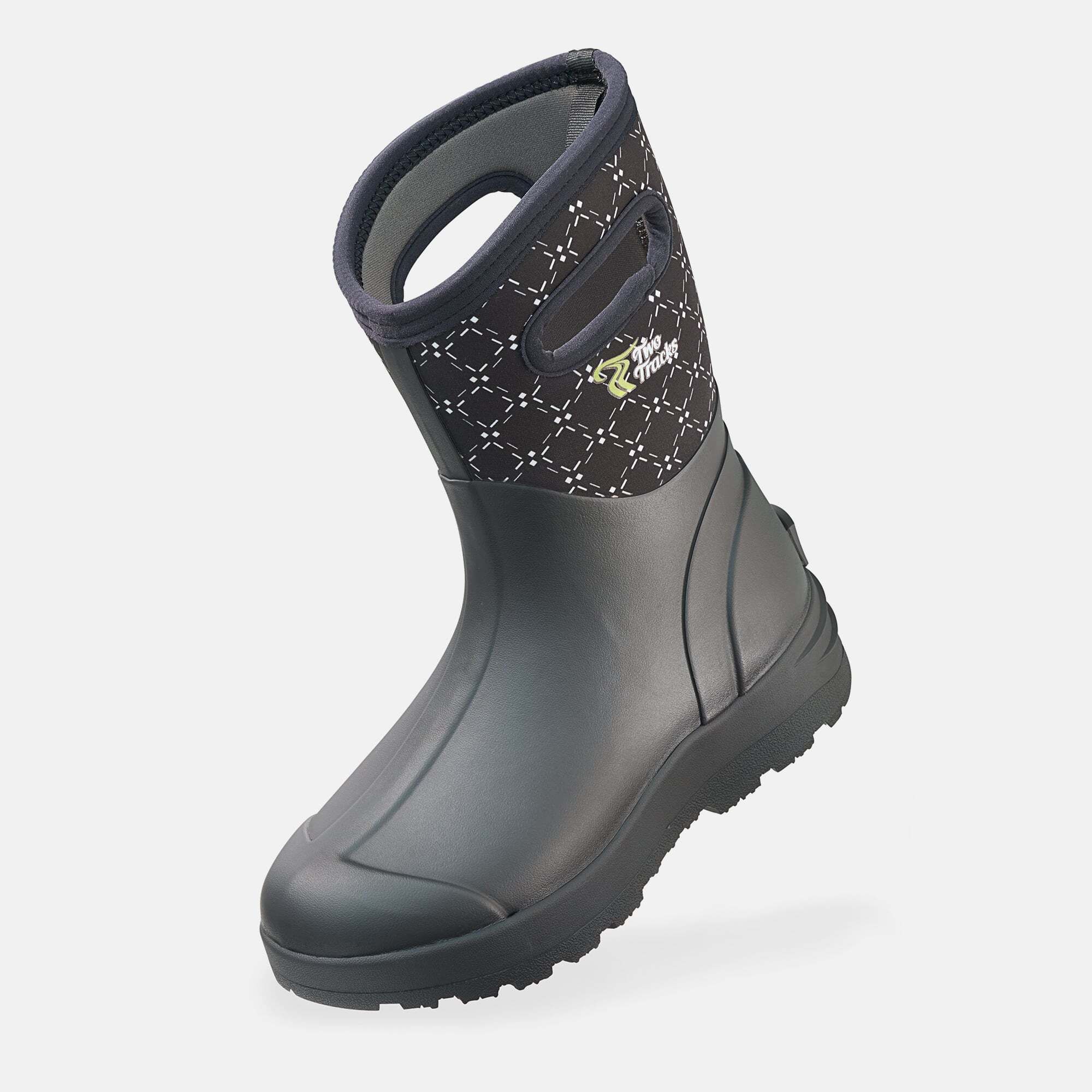 Schwarzer Stiefel mit breiter Passform. Oberteil mit Muster. Marke: The Tracks. Gummisohle.