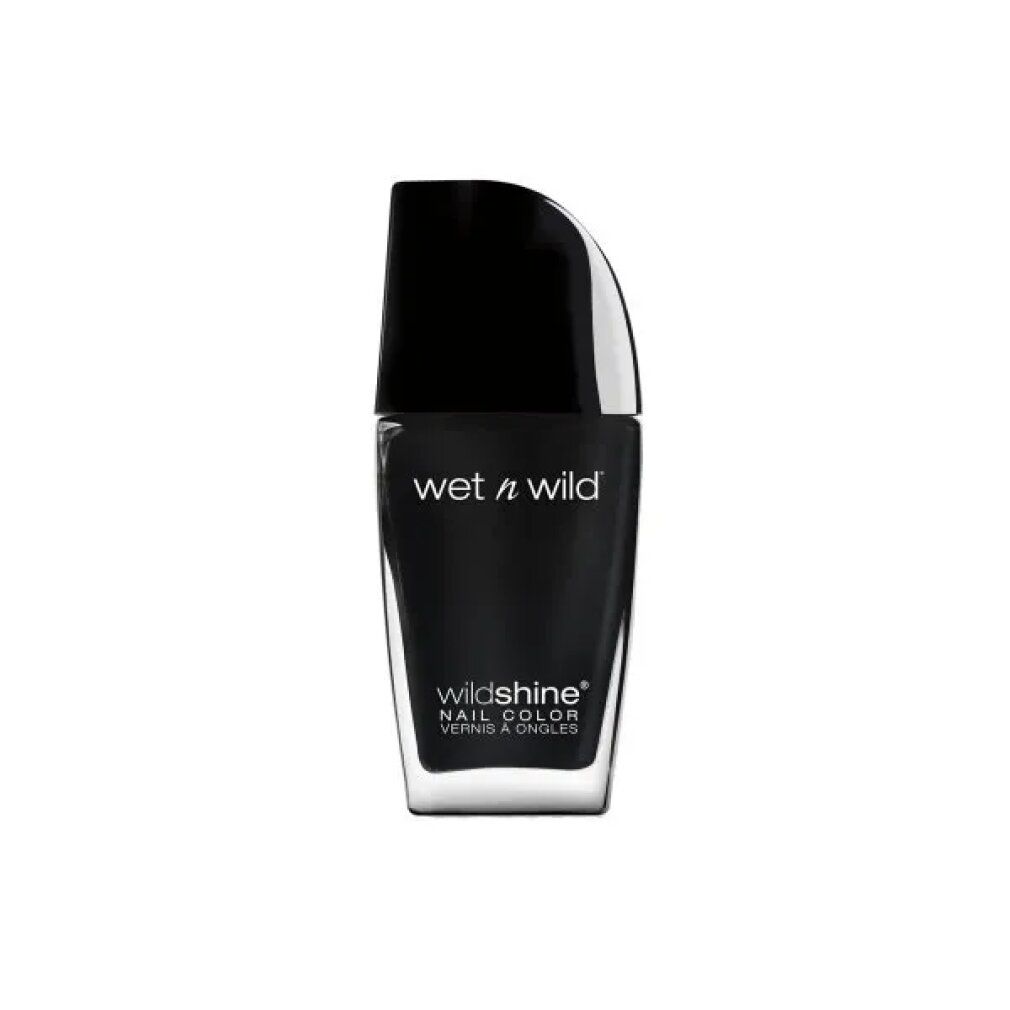 Schwarzer Nagellackflakon. Marke: Wet n Wild. Aufschrift: Wild Shine Nail Color. Schwarze Kappe.