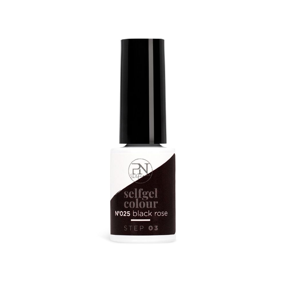 Flasche Nagellack, schwarz-weiß, mit schwarzem Deckel. Aufschrift: selfgel colour N°025 black rose STEP 03.