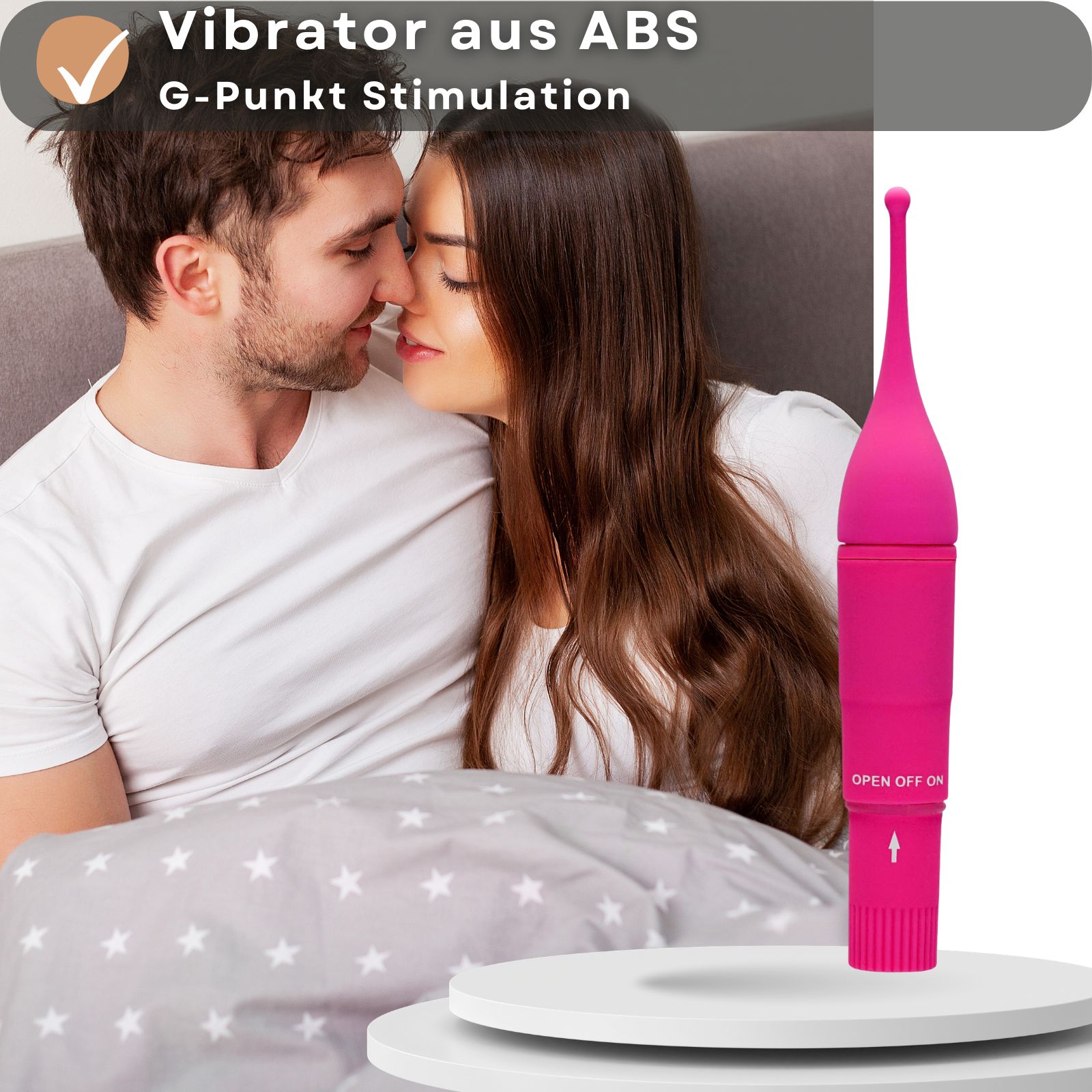 Rosa Vibrator neben Paar im Bett. Text: Vibrator aus ABS, G-Punkt Stimulation.