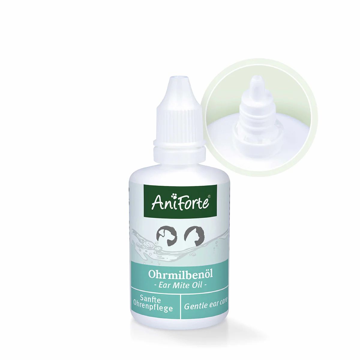Weiße Flasche mit Tropfverschluss. Aufschrift: AniForte, Ohrmilbenöl - Ear Mite Oil - Sanfte Ohrenpflege - Gentle ear care. Nahaufnahme des Tropfers.