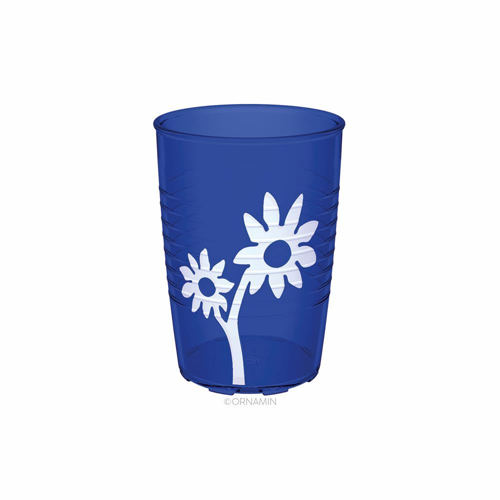 Blauer ORNAMIN Becher mit Blumen-Dekor und geriffelter Oberfläche.