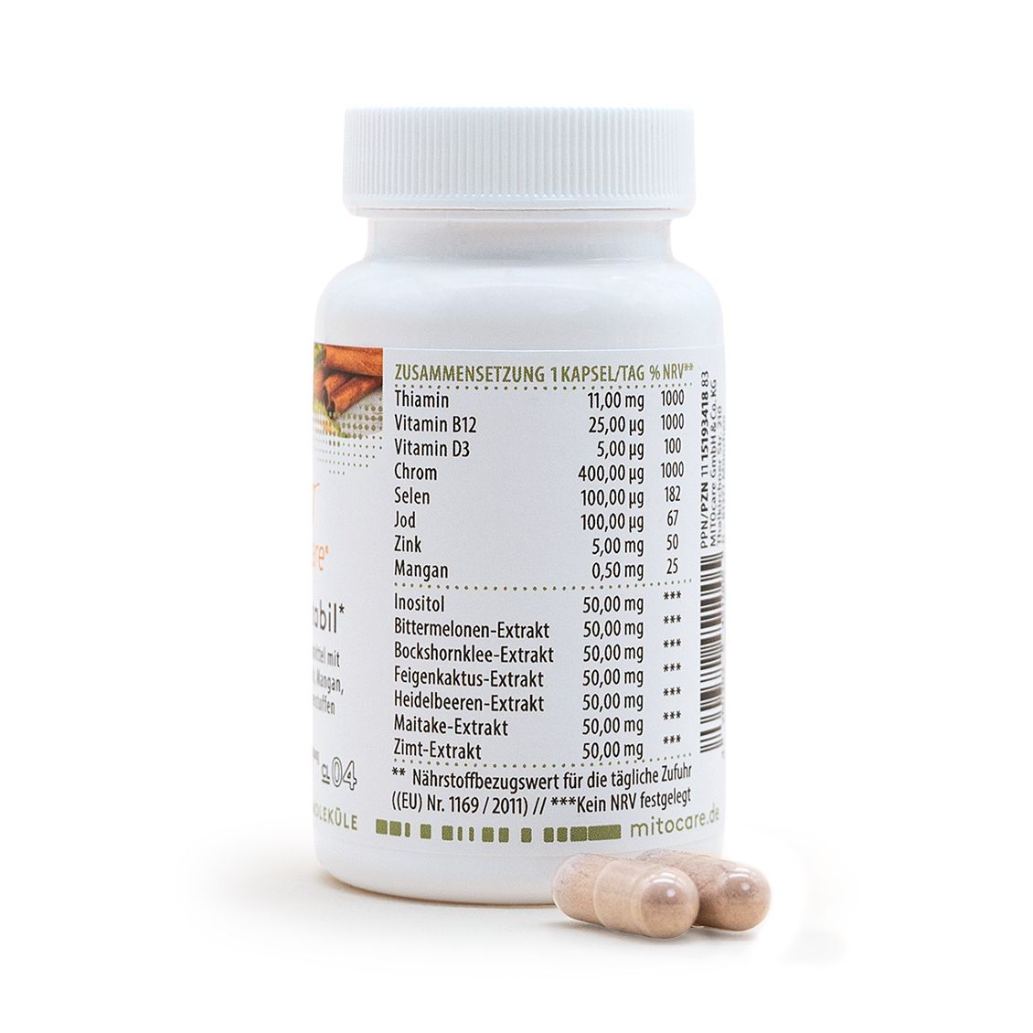 Weiße Flasche mit Kapseln und Nährwertangaben. Enthält Vitamine, Mineralstoffe und Pflanzenextrakte.