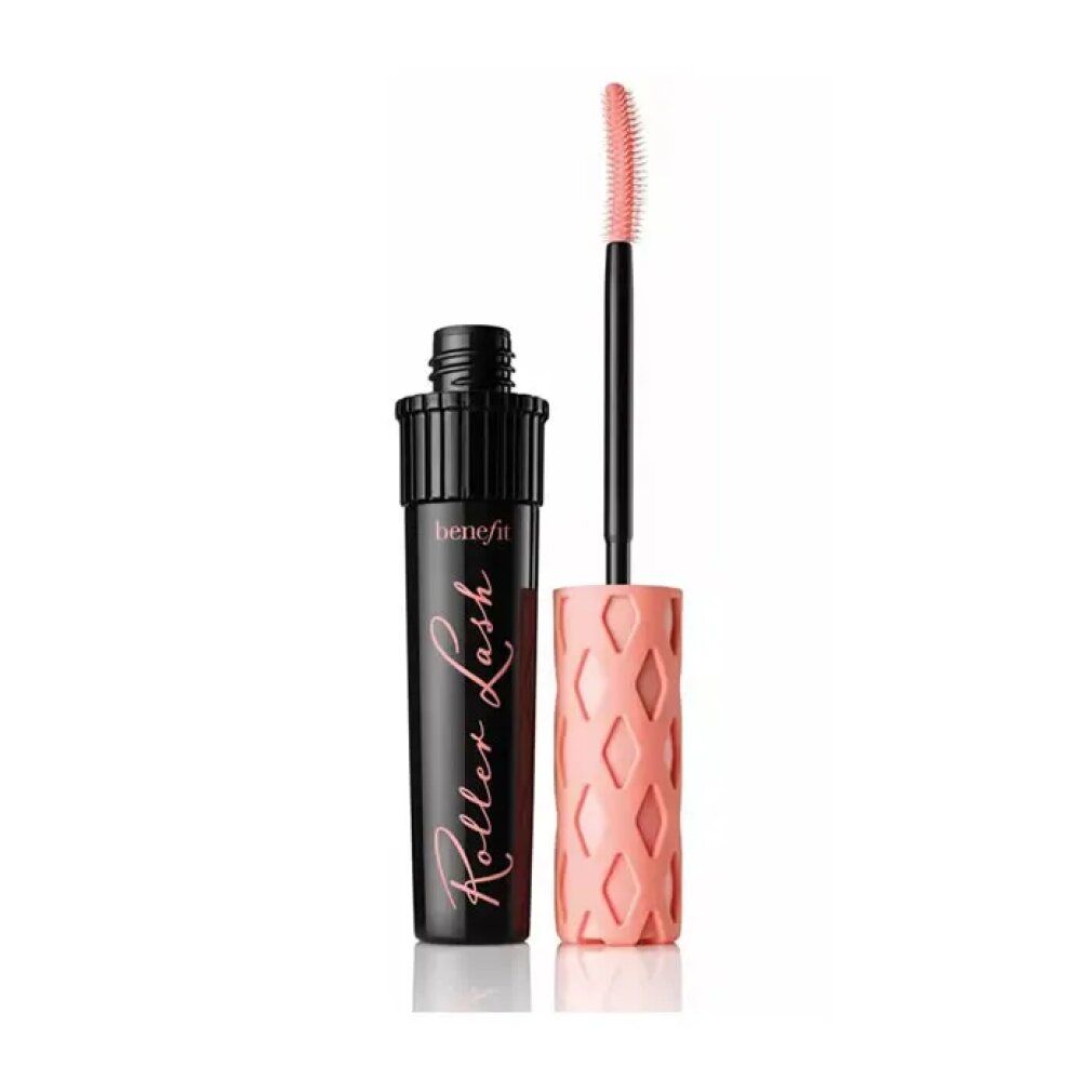 Benefit Roller Lash Mascara: Schwarzer Flakon mit rosa Bürste und Applikator.