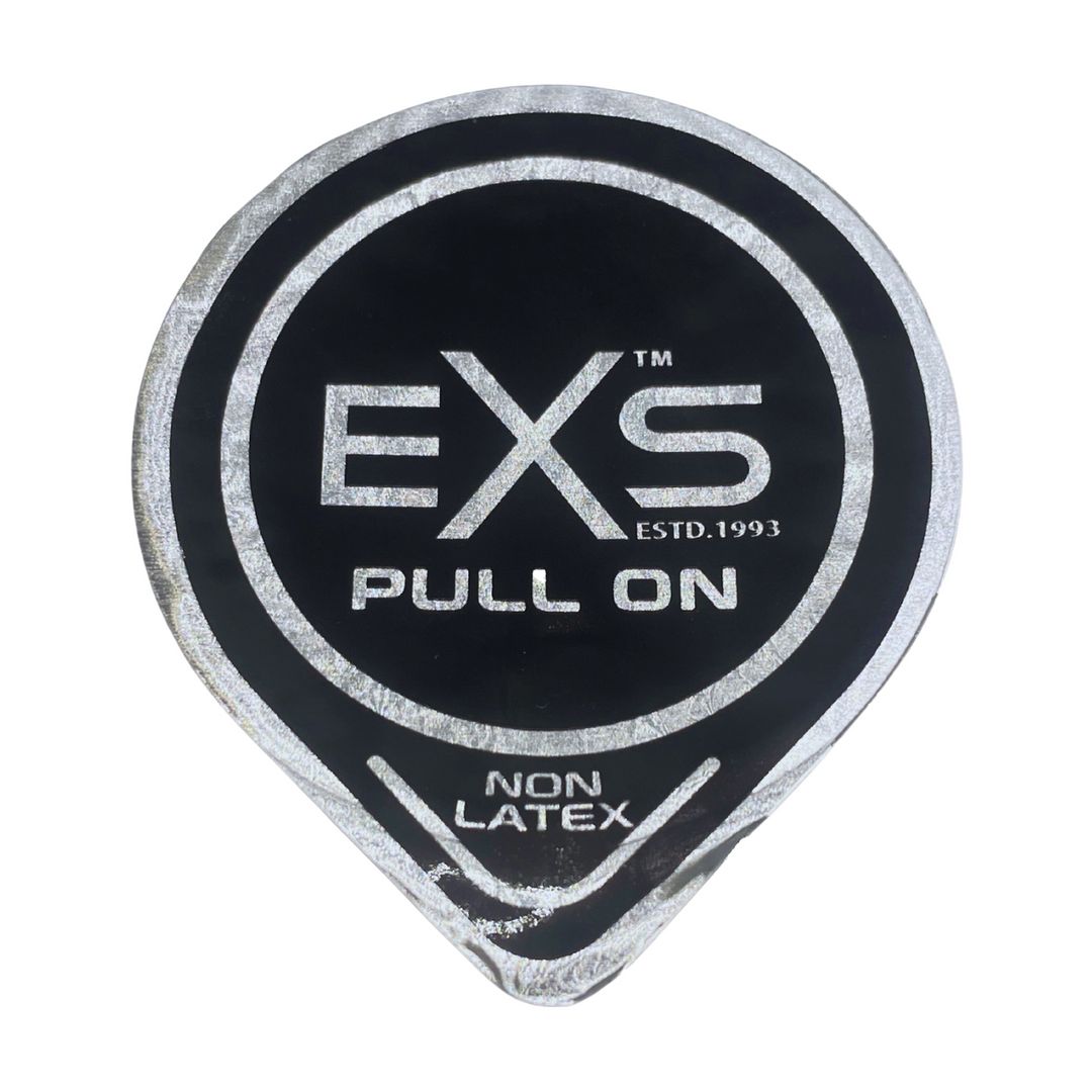 Runde Kondomverpackung. Logo und Schriftzug: "EXS PULL ON - NON LATEX".