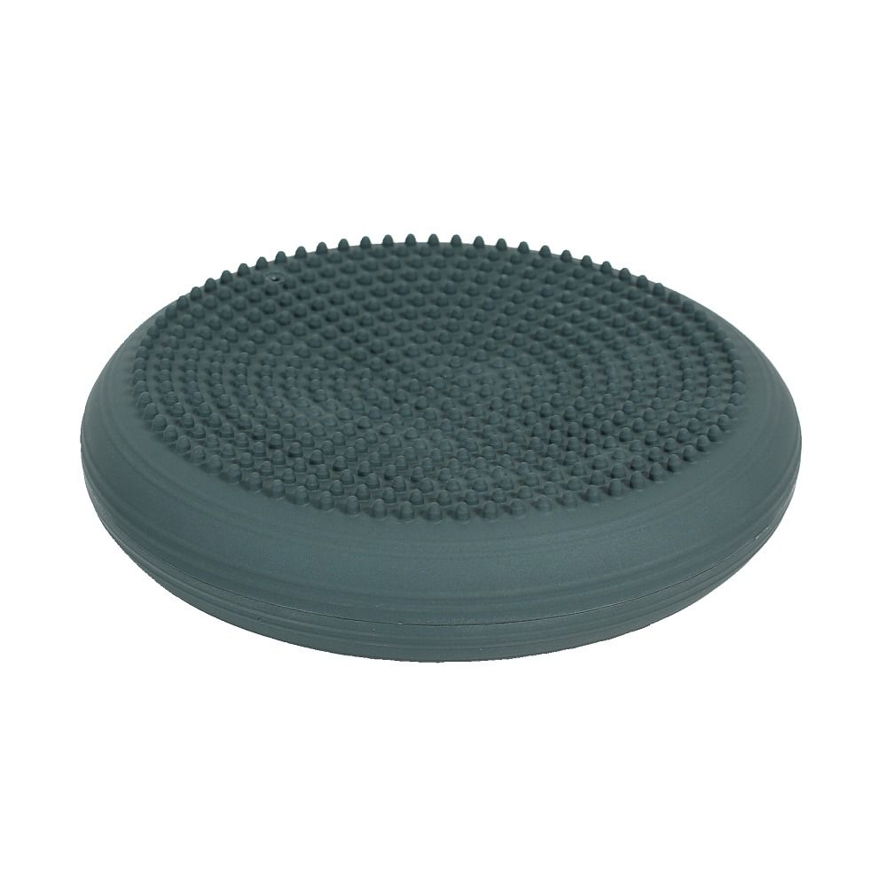 Grau-grünes, rundes Ballkissen mit Noppen. Oberseite mit kleinen Erhebungen. Seitliche Ansicht.