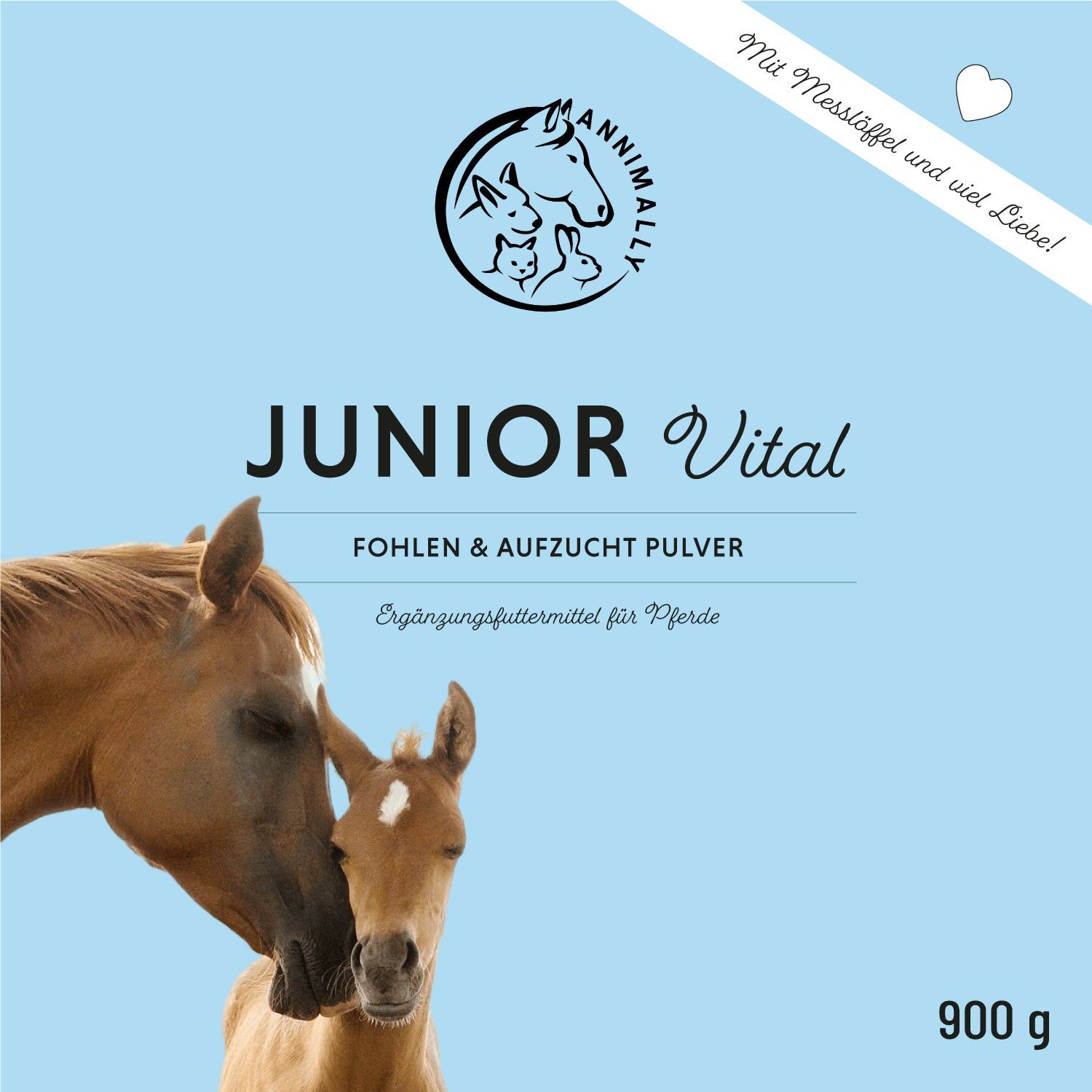Blaues Produktpaket mit Logo und Text. Pferde-Illustration. "JUNIOR Vital" und "900 g" sichtbar.