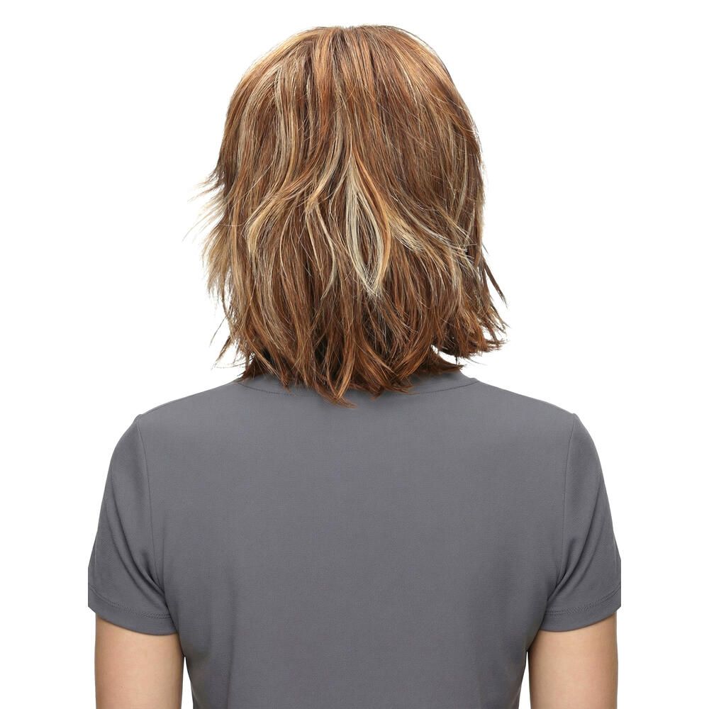 Rückansicht einer braunen Perücke mit blonden Strähnen. Graues T-Shirt.
