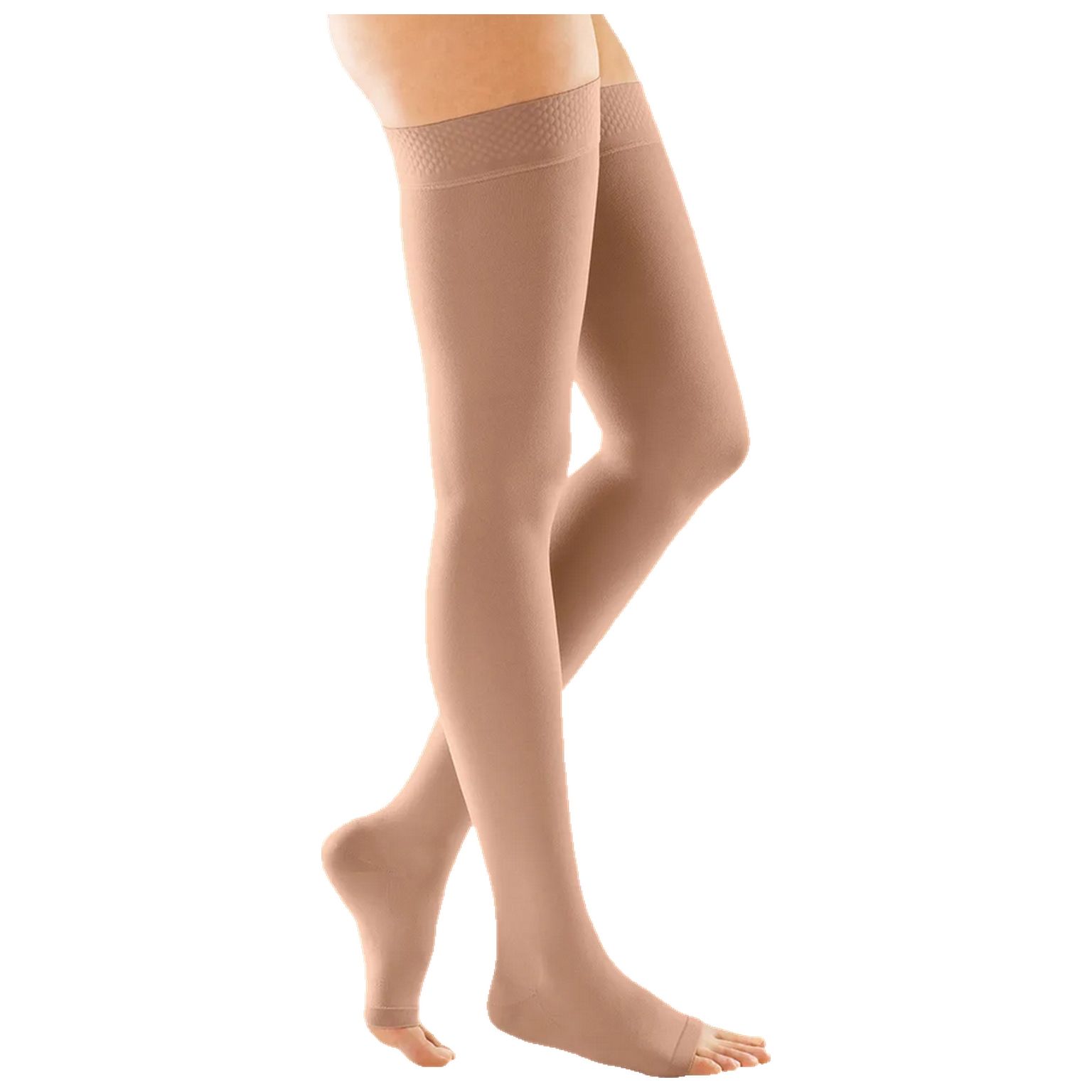 Beige Kompressionsstrümpfe, offen an den Zehen, am Bein einer Person getragen.