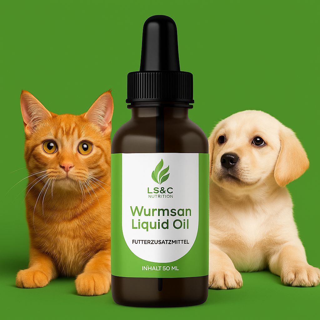 Braune Glasflasche mit Tropfer, Etikett mit LS&C Nutrition, Wurmsan Liquid Oil. Katze und Hund sitzen neben der Flasche auf grünem Hintergrund.