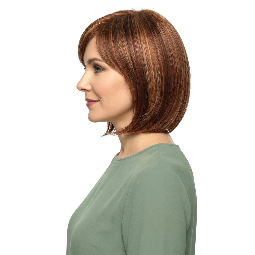 Perücke Mola von trendhair. Bob-Frisur mit Pony, braun mit helleren Strähnen. Seitenansicht.