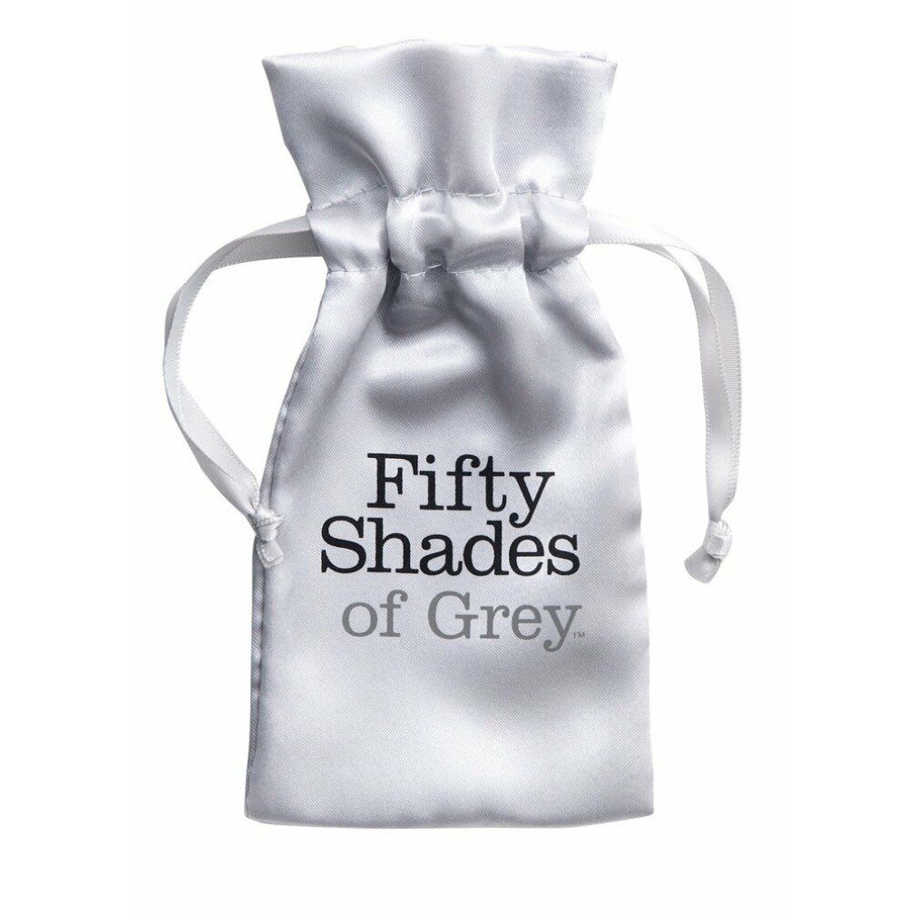 Weißes Satin-Beutel mit "Fifty Shades of Grey"-Logo.