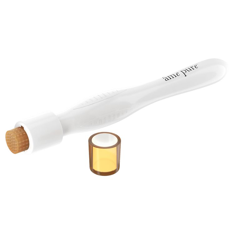 Weißer âme pure CIT Pen mit Rollkopf und abnehmbarer gelber Kappe. Der Rollkopf ist braun.