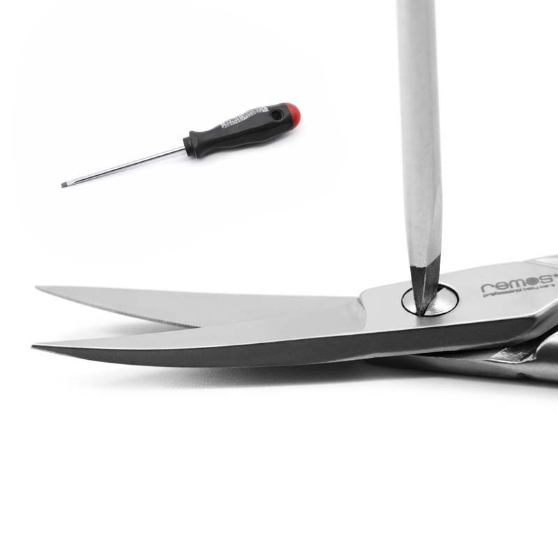 REMOS Fußnagelschere gezahnte robuste Schneide 13.5 cm