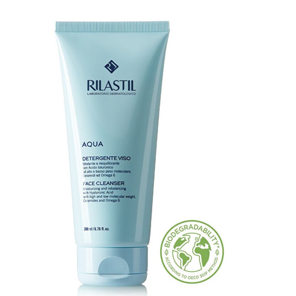 Hellblaues Tube mit weißer Schrift. Enthält "RILASTIL AQUA", "DETERGENTE VISO", "FACE CLEANSER". Unten steht "200 ml / 6.76 fl. oz.". Mit Logo.