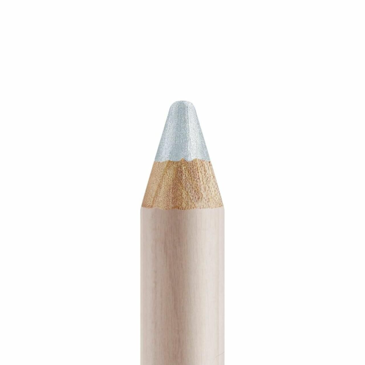Nahaufnahme des hellblauen Endes eines Artdeco Green Couture Smooth Eyeshadow Sticks. Holzstift mit abgeschrägter Spitze.
