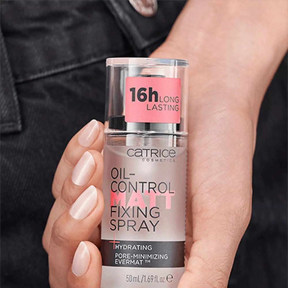 Catrice - Mattierendes Fixierspray mit Ölkontrolle