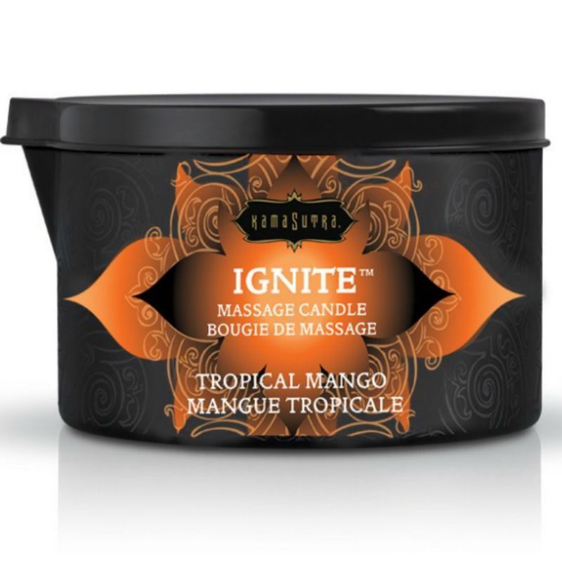 Schwarze Dose mit Deckel. Aufschrift: Kamasutra, Ignite Massage Candle, Tropical Mango. Orangefarbenes Design.