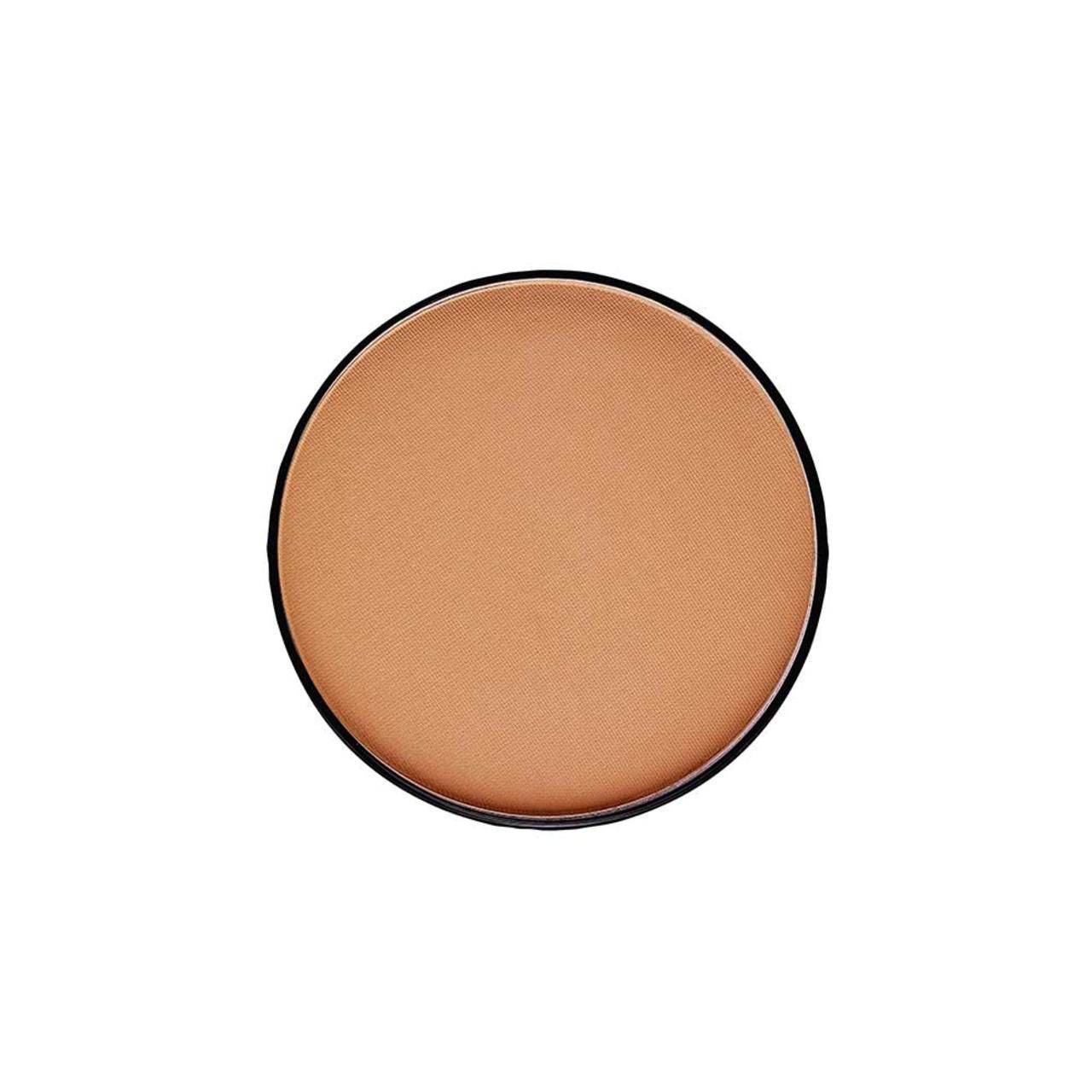 Kompakter Puder, rund. Beige Farbe. Schwarzer Rand. Sichtbare Textur.