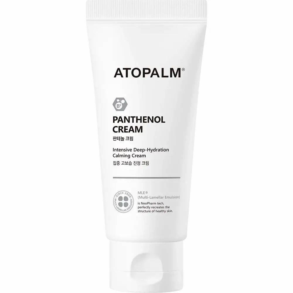 Weiße Tube mit Produktnamen und Logo. Aufschrift: ATOPALM, Panthenol Cream. Text: Intensive Deep-Hydration Calming Cream.